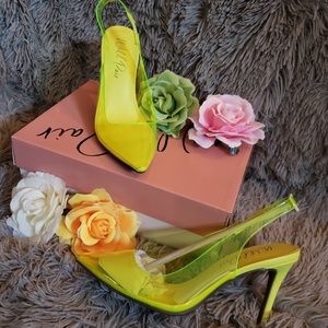 Women high heels shoes
